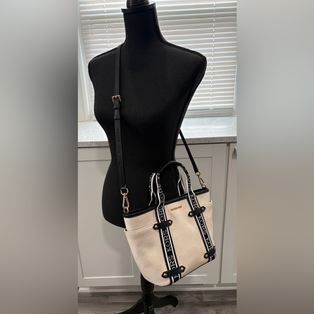NWT Michael Kors Maeve Small Open Tote Bag- black and cream SOLD OUT IN STORES